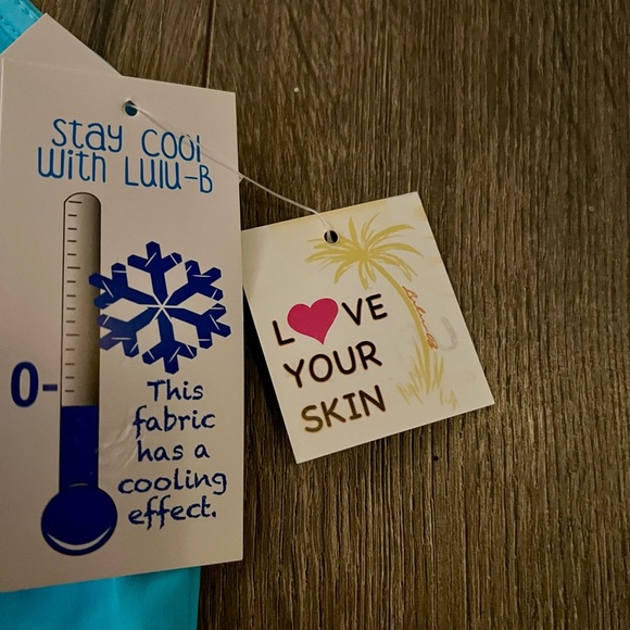 Lulu B Cooling UPF 50 Sleeveless V Neck Tank Top Aqua Blue XL NWT resort wear​ - Picture 11 of 12